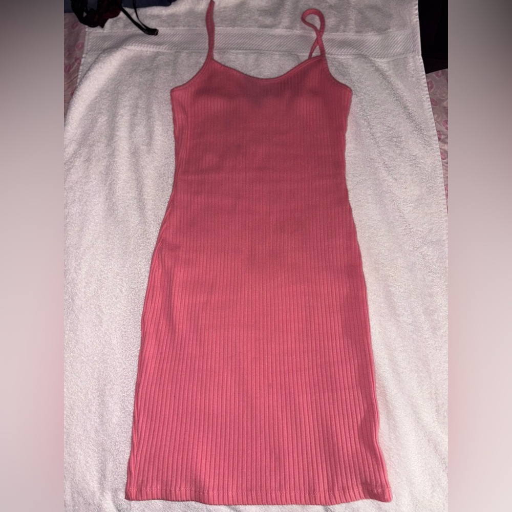 Elegant Pink Sleeveless Dress